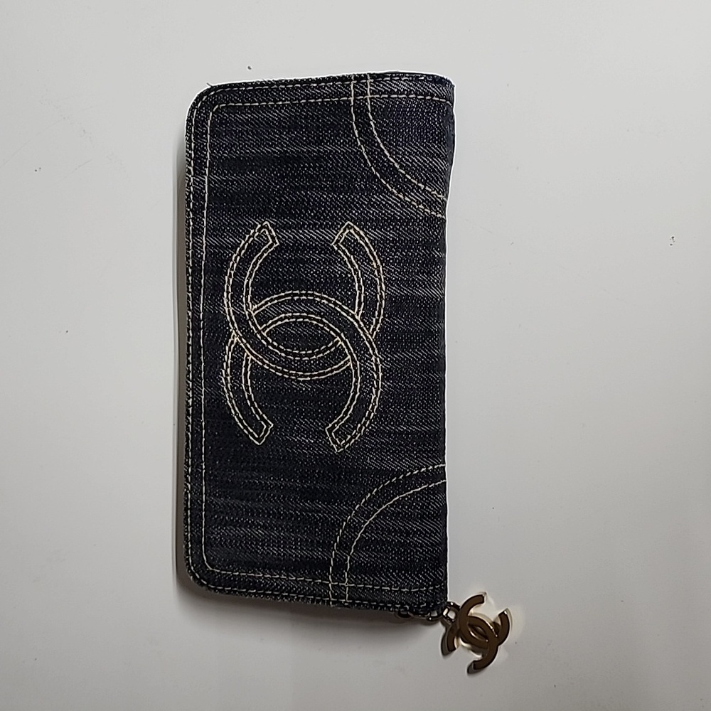 CHANEL Vintage Zip around Denim wallet - Picture 1 of 16
